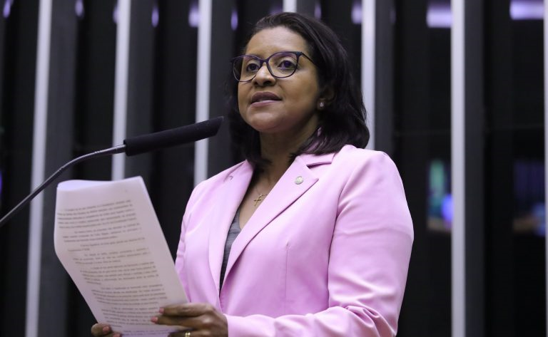 Gisela Simona: medida reforça combate a esse crime bárbaro